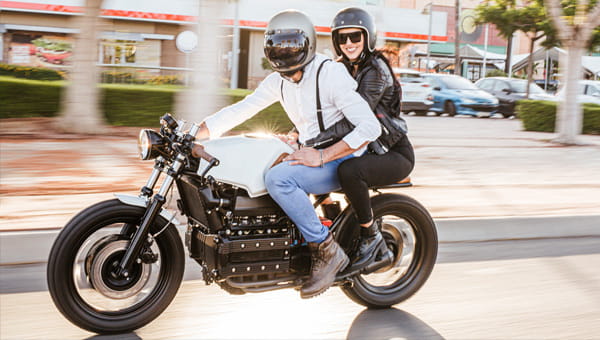 Foto bij Opzittenden Plus Motorverzekering