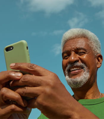 Medewerkers van CyberScout helpen je bij het vinden van een oplossing. Cyberhulplijn (24/7): 088 - 810 81 61